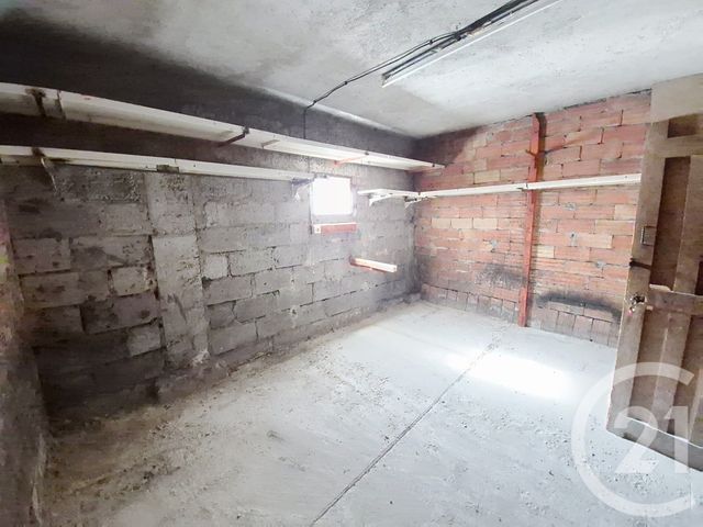 Afficher la photo en grand Appartement F4 à vendre - 4 pièces - 59.88 m2 - ALES - 30 - LANGUEDOC-ROUSSILLON - Century 21 Impact Immobilier