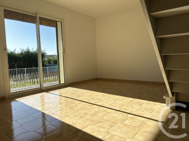 maison à louer - 5 pièces - 118.3 m2 - ST CHRISTOL LES ALES - 30 - LANGUEDOC-ROUSSILLON - Century 21 Impact Immobilier