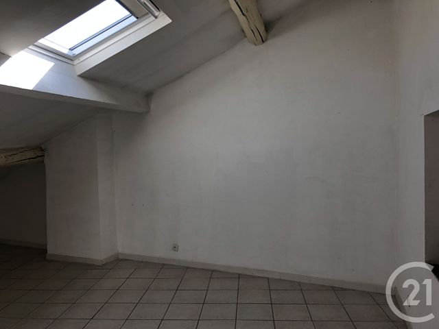 Afficher la photo en grand Appartement T2 à louer - 2 pièces - 42.4 m2 - ALES - 30 - LANGUEDOC-ROUSSILLON - Century 21 Impact Immobilier