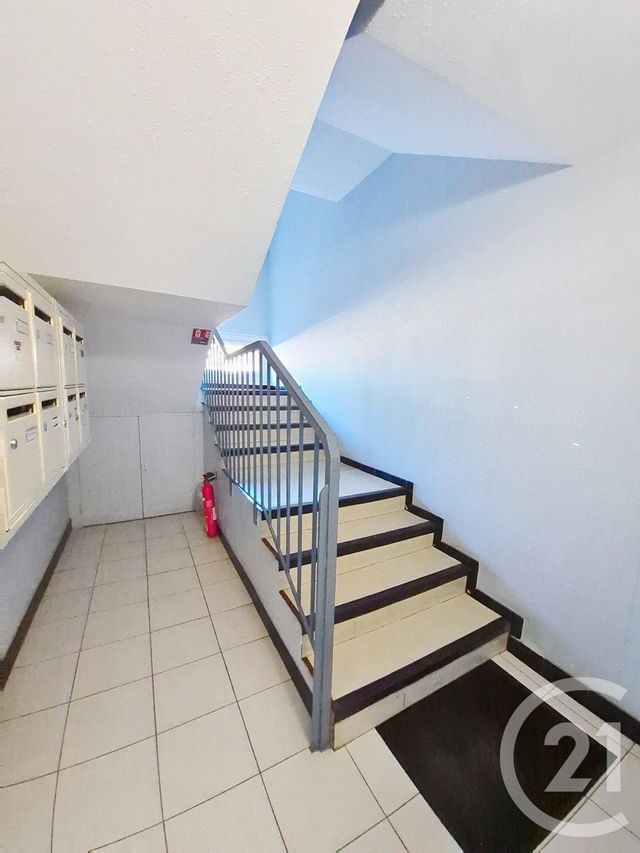 Appartement F3 à vendre - 3 pièces - 69.0 m2 - ALES - 30 - LANGUEDOC-ROUSSILLON - Century 21 Impact Immobilier