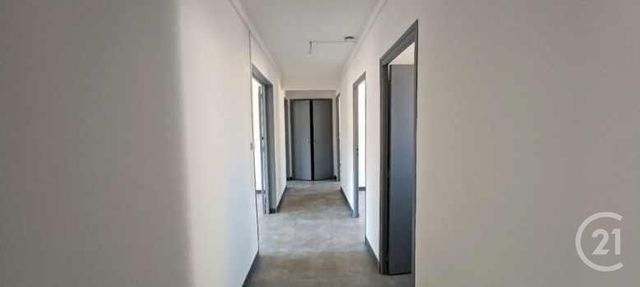 Appartement T4 à louer - 4 pièces - 84.8 m2 - ST AMBROIX - 30 - LANGUEDOC-ROUSSILLON - Century 21 Impact Immobilier