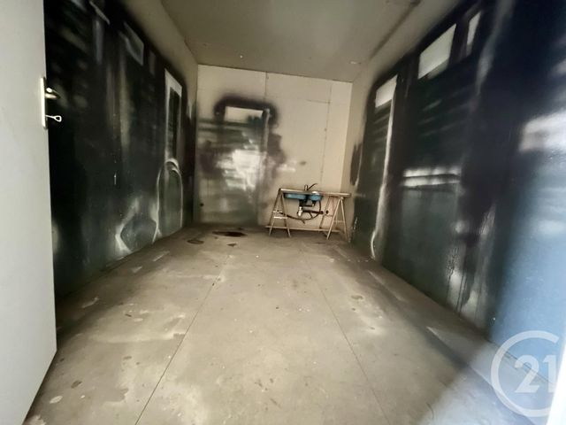 parking à louer - 100.0 m2 - ST HILAIRE DE BRETHMAS - 30 - LANGUEDOC-ROUSSILLON - Century 21 Impact Immobilier