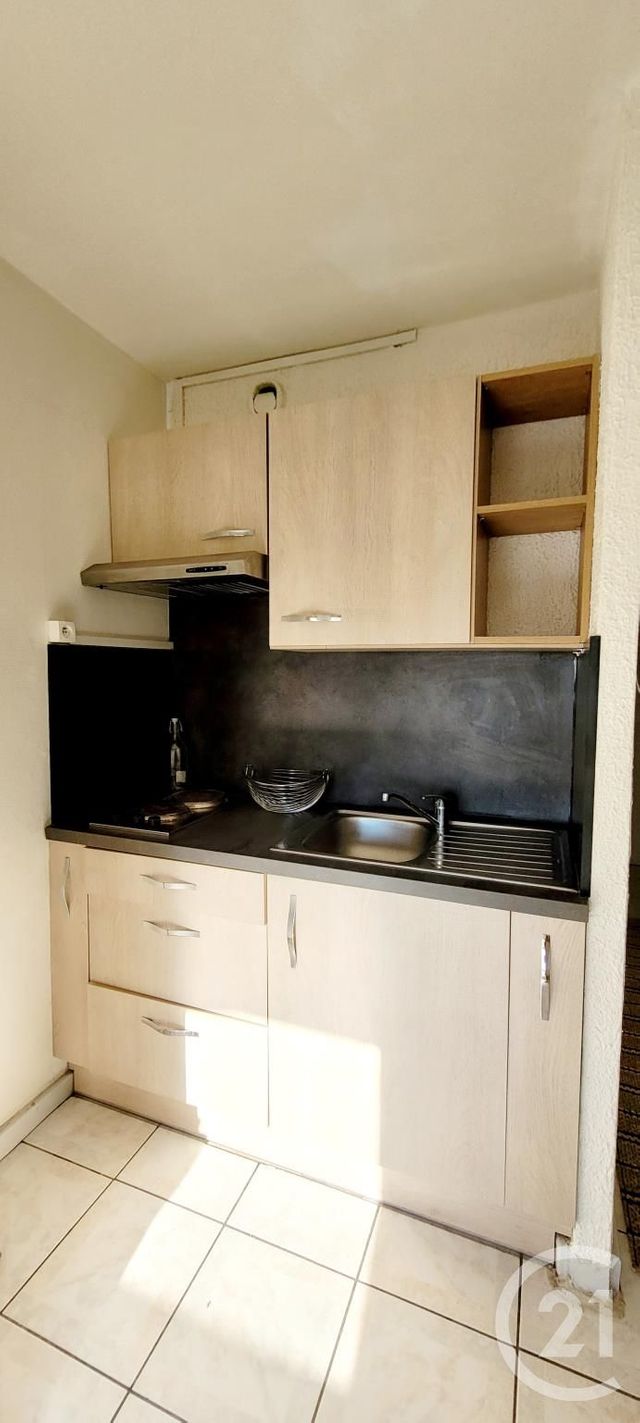 Appartement F2 à louer - 2 pièces - 28.0 m2 - ALES - 30 - LANGUEDOC-ROUSSILLON - Century 21 Impact Immobilier