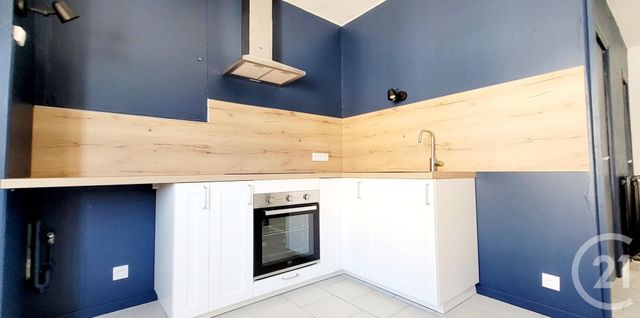Appartement F3 à louer - 3 pièces - 85.0 m2 - ALES - 30 - LANGUEDOC-ROUSSILLON - Century 21 Impact Immobilier
