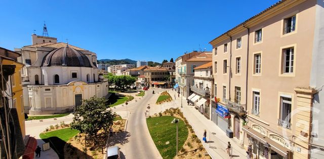 Appartement F3 à louer - 3 pièces - 85.0 m2 - ALES - 30 - LANGUEDOC-ROUSSILLON - Century 21 Impact Immobilier