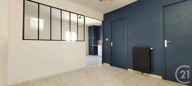 Appartement F3 à louer - 3 pièces - 85.0 m2 - ALES - 30 - LANGUEDOC-ROUSSILLON - Century 21 Impact Immobilier
