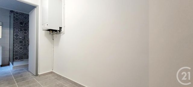 Appartement F2 à louer - 2 pièces - 46.75 m2 - ALES - 30 - LANGUEDOC-ROUSSILLON - Century 21 Impact Immobilier