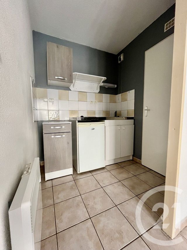 Appartement F2 à louer - 2 pièces - 47.0 m2 - ALES - 30 - LANGUEDOC-ROUSSILLON - Century 21 Impact Immobilier