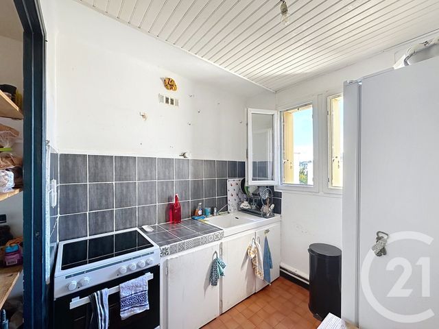 Appartement T5 à vendre - 5 pièces - 78.77 m2 - ALES - 30 - LANGUEDOC-ROUSSILLON - Century 21 Impact Immobilier