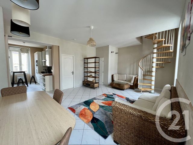 Appartement Duplex à louer - 4 pièces - 79.94 m2 - ALES - 30 - LANGUEDOC-ROUSSILLON - Century 21 Impact Immobilier