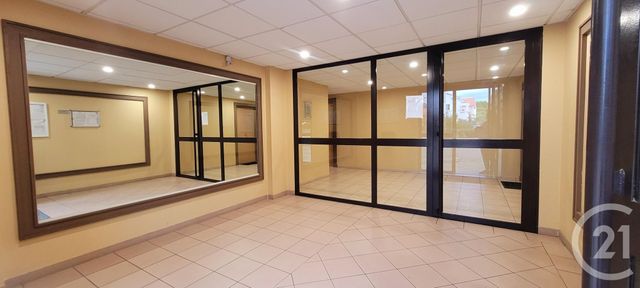Appartement F2 à louer - 2 pièces - 39.0 m2 - ALES - 30 - LANGUEDOC-ROUSSILLON - Century 21 Impact Immobilier
