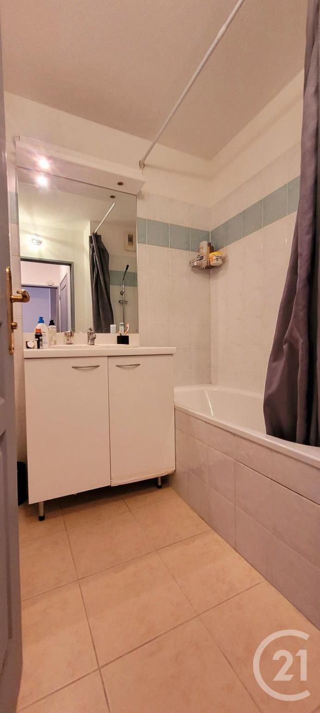 Appartement F2 à louer - 2 pièces - 39.0 m2 - ALES - 30 - LANGUEDOC-ROUSSILLON - Century 21 Impact Immobilier