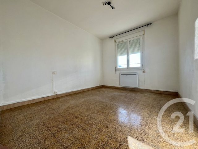 Appartement F4 à louer - 4 pièces - 65.0 m2 - ALES - 30 - LANGUEDOC-ROUSSILLON - Century 21 Impact Immobilier