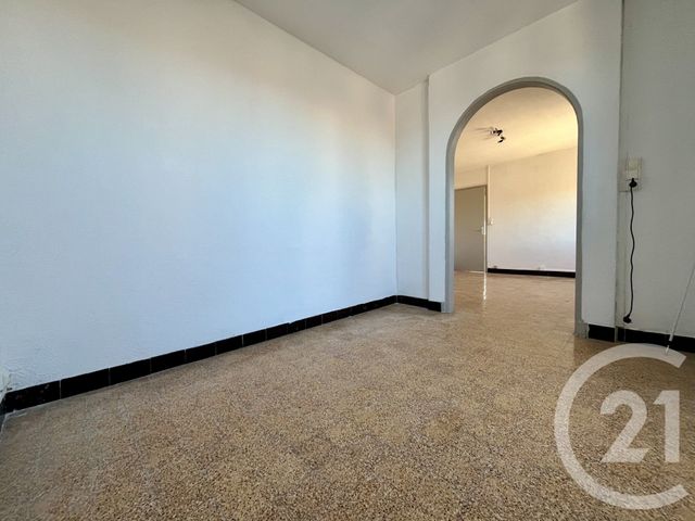 Appartement F4 à louer - 4 pièces - 65.0 m2 - ALES - 30 - LANGUEDOC-ROUSSILLON - Century 21 Impact Immobilier