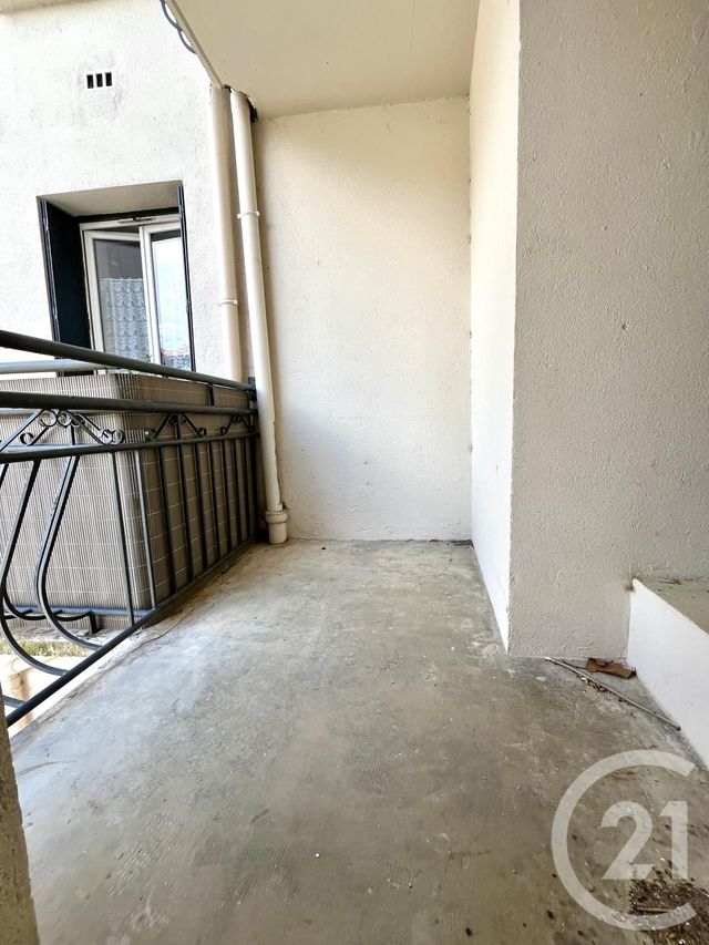 Appartement T4 à louer - 4 pièces - 83.5 m2 - ST AMBROIX - 30 - LANGUEDOC-ROUSSILLON - Century 21 Impact Immobilier