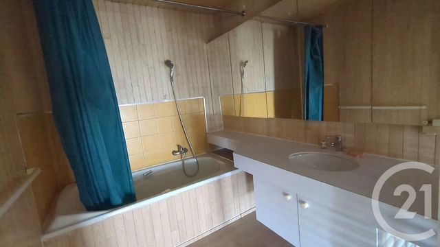 Appartement T3 à vendre - 3 pièces - 96.3 m2 - ALES - 30 - LANGUEDOC-ROUSSILLON - Century 21 Impact Immobilier