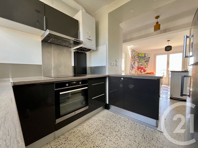 Appartement F4 à louer - 4 pièces - 66.0 m2 - ALES - 30 - LANGUEDOC-ROUSSILLON - Century 21 Impact Immobilier