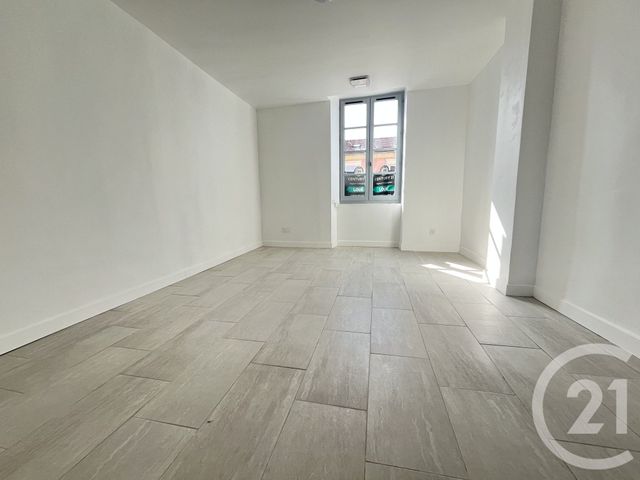 Appartement F3 à louer - 3 pièces - 76.2 m2 - ALES - 30 - LANGUEDOC-ROUSSILLON - Century 21 Impact Immobilier