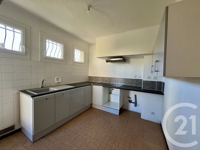 Appartement F5 à louer - 5 pièces - 95.88 m2 - ALES - 30 - LANGUEDOC-ROUSSILLON - Century 21 Impact Immobilier