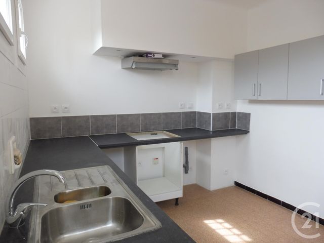 Appartement F5 à louer - 5 pièces - 95.88 m2 - ALES - 30 - LANGUEDOC-ROUSSILLON - Century 21 Impact Immobilier