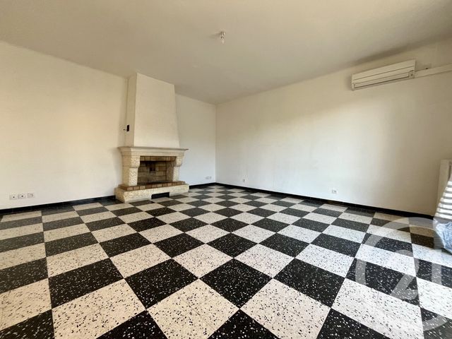 Appartement F5 à louer - 5 pièces - 95.88 m2 - ALES - 30 - LANGUEDOC-ROUSSILLON - Century 21 Impact Immobilier
