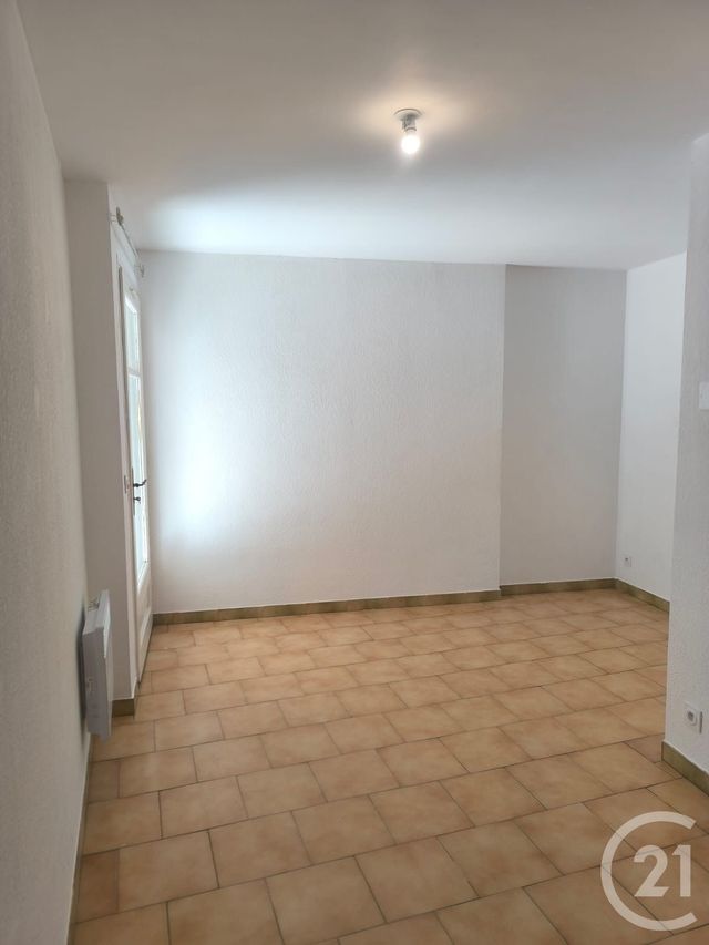 Appartement F3 à louer - 3 pièces - 77.07 m2 - LEZAN - 30 - LANGUEDOC-ROUSSILLON - Century 21 Impact Immobilier