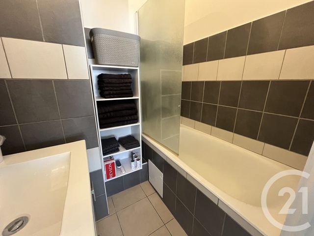 Appartement F2 à louer - 2 pièces - 38.5 m2 - ALES - 30 - LANGUEDOC-ROUSSILLON - Century 21 Impact Immobilier