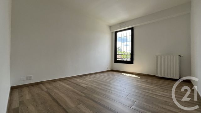 Appartement F3 à louer - 3 pièces - 70.0 m2 - ALES - 30 - LANGUEDOC-ROUSSILLON - Century 21 Impact Immobilier