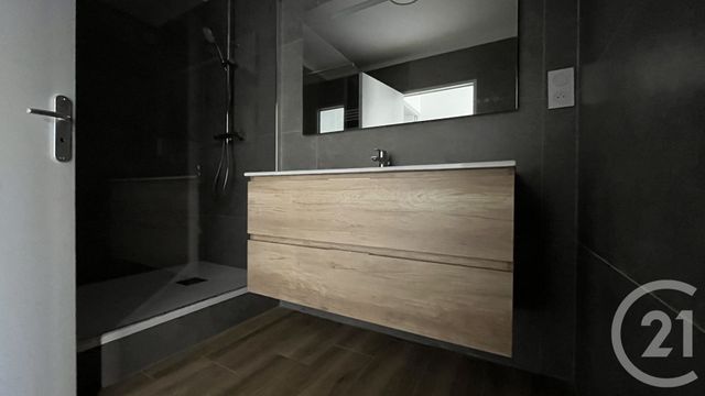 Appartement F3 à louer - 3 pièces - 70.0 m2 - ALES - 30 - LANGUEDOC-ROUSSILLON - Century 21 Impact Immobilier