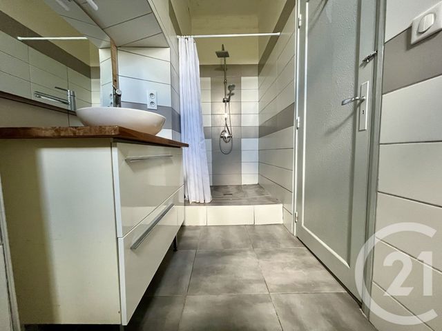 Appartement T3 à louer - 3 pièces - 58.0 m2 - ST HILAIRE DE BRETHMAS - 30 - LANGUEDOC-ROUSSILLON - Century 21 Impact Immobilier