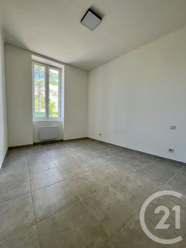 Appartement T3 à louer - 3 pièces - 58.0 m2 - ST HILAIRE DE BRETHMAS - 30 - LANGUEDOC-ROUSSILLON - Century 21 Impact Immobilier