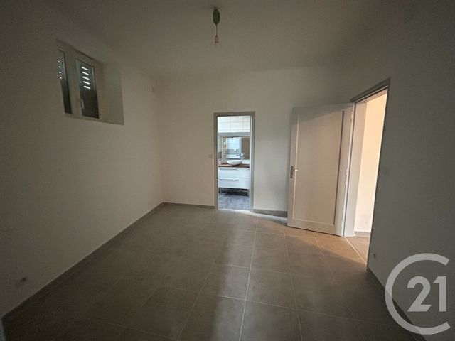 Appartement T3 à louer - 3 pièces - 58.0 m2 - ST HILAIRE DE BRETHMAS - 30 - LANGUEDOC-ROUSSILLON - Century 21 Impact Immobilier