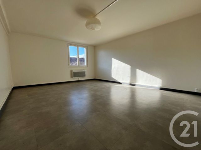 Appartement T2 à louer - 2 pièces - 43.1 m2 - ST AMBROIX - 30 - LANGUEDOC-ROUSSILLON - Century 21 Impact Immobilier