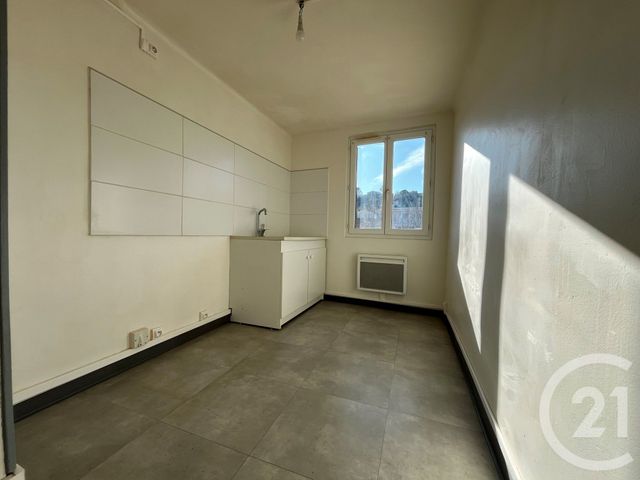 Appartement T2 à louer - 2 pièces - 43.1 m2 - ST AMBROIX - 30 - LANGUEDOC-ROUSSILLON - Century 21 Impact Immobilier