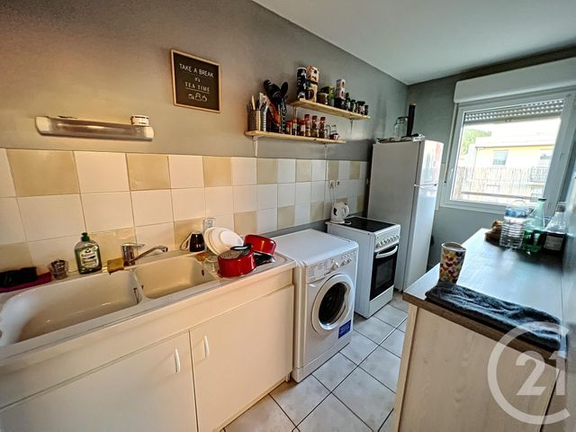 Appartement Atelier d'artiste à louer - 3 pièces - 61.0 m2 - ALES - 30 - LANGUEDOC-ROUSSILLON - Century 21 Impact Immobilier