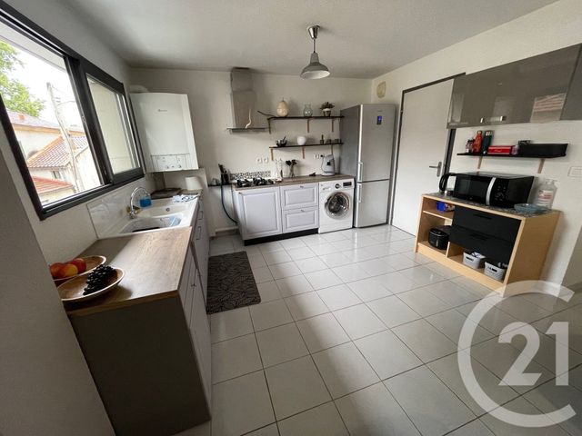 Appartement F3 à louer - 3 pièces - 85.57 m2 - ALES - 30 - LANGUEDOC-ROUSSILLON - Century 21 Impact Immobilier