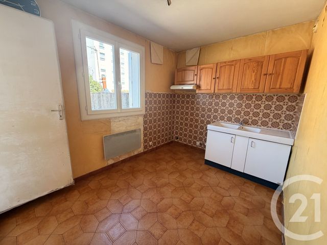 Appartement F2 à vendre - 2 pièces - 47.12 m2 - ALES - 30 - LANGUEDOC-ROUSSILLON - Century 21 Impact Immobilier