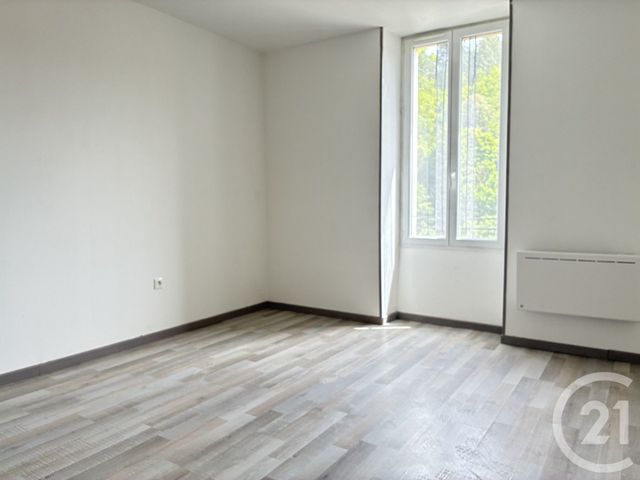 Appartement T4 à louer - 4 pièces - 67.5 m2 - LA GRAND COMBE - 30 - LANGUEDOC-ROUSSILLON - Century 21 Impact Immobilier