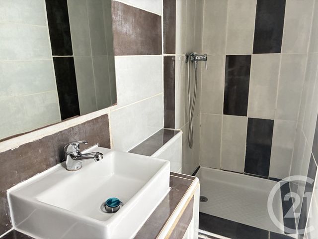 Appartement T2 à louer - 2 pièces - 31.24 m2 - LA GRAND COMBE - 30 - LANGUEDOC-ROUSSILLON - Century 21 Impact Immobilier