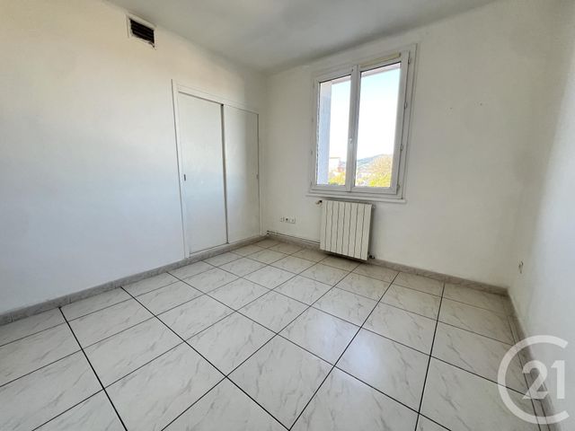Appartement F4 à louer - 3 pièces - 66.0 m2 - ALES - 30 - LANGUEDOC-ROUSSILLON - Century 21 Impact Immobilier
