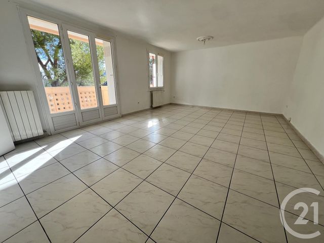 Appartement F4 à louer - 3 pièces - 66.0 m2 - ALES - 30 - LANGUEDOC-ROUSSILLON - Century 21 Impact Immobilier