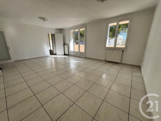 Appartement F4 à louer - 3 pièces - 66.0 m2 - ALES - 30 - LANGUEDOC-ROUSSILLON - Century 21 Impact Immobilier
