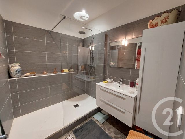 Appartement F2 à vendre - 2 pièces - 95.81 m2 - ALES - 30 - LANGUEDOC-ROUSSILLON - Century 21 Impact Immobilier