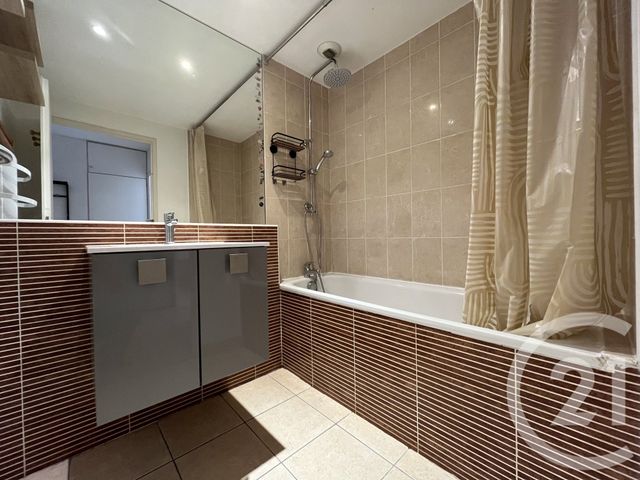 Appartement F2 à louer - 2 pièces - 42.0 m2 - ALES - 30 - LANGUEDOC-ROUSSILLON - Century 21 Impact Immobilier