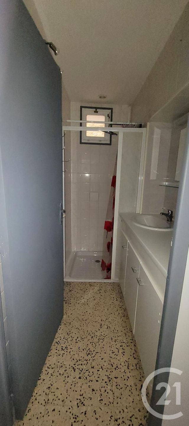 Appartement F3 à louer - 3 pièces - 64.0 m2 - ALES - 30 - LANGUEDOC-ROUSSILLON - Century 21 Impact Immobilier
