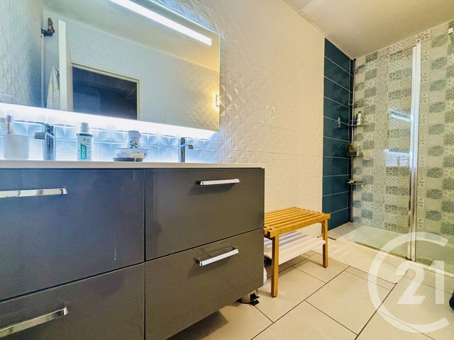 Appartement F5 à vendre - 5 pièces - 89.0 m2 - ALES - 30 - LANGUEDOC-ROUSSILLON - Century 21 Impact Immobilier