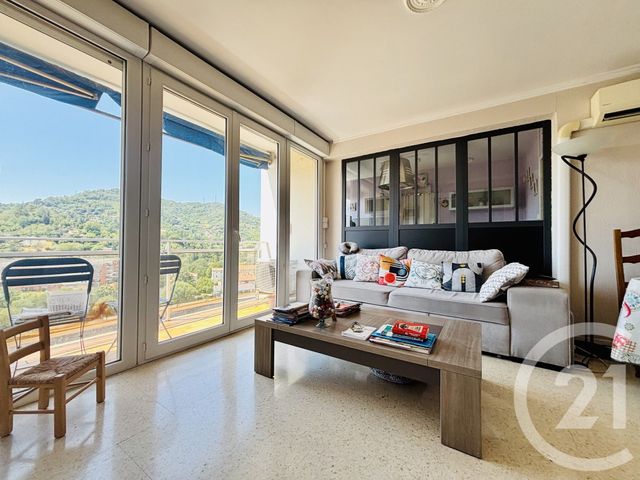 Appartement F5 à vendre - 5 pièces - 89.0 m2 - ALES - 30 - LANGUEDOC-ROUSSILLON - Century 21 Impact Immobilier