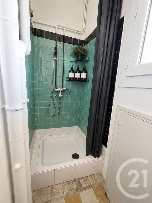 Appartement T3 à louer - 3 pièces - 58.0 m2 - ALES - 30 - LANGUEDOC-ROUSSILLON - Century 21 Impact Immobilier