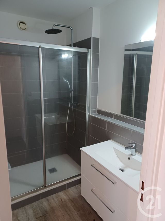 Appartement T3 à louer - 3 pièces - 63.2 m2 - ALES - 30 - LANGUEDOC-ROUSSILLON - Century 21 Impact Immobilier
