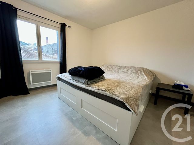 Appartement T4 à louer - 4 pièces - 84.8 m2 - ST AMBROIX - 30 - LANGUEDOC-ROUSSILLON - Century 21 Impact Immobilier